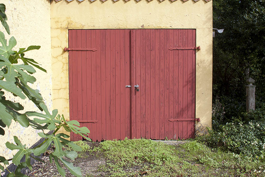 Photo 00438: Red garage door