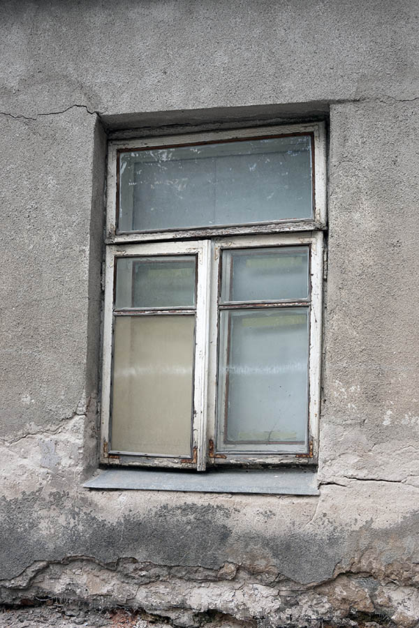 Photo 13269: Lopsided, white window with three frames and five panes