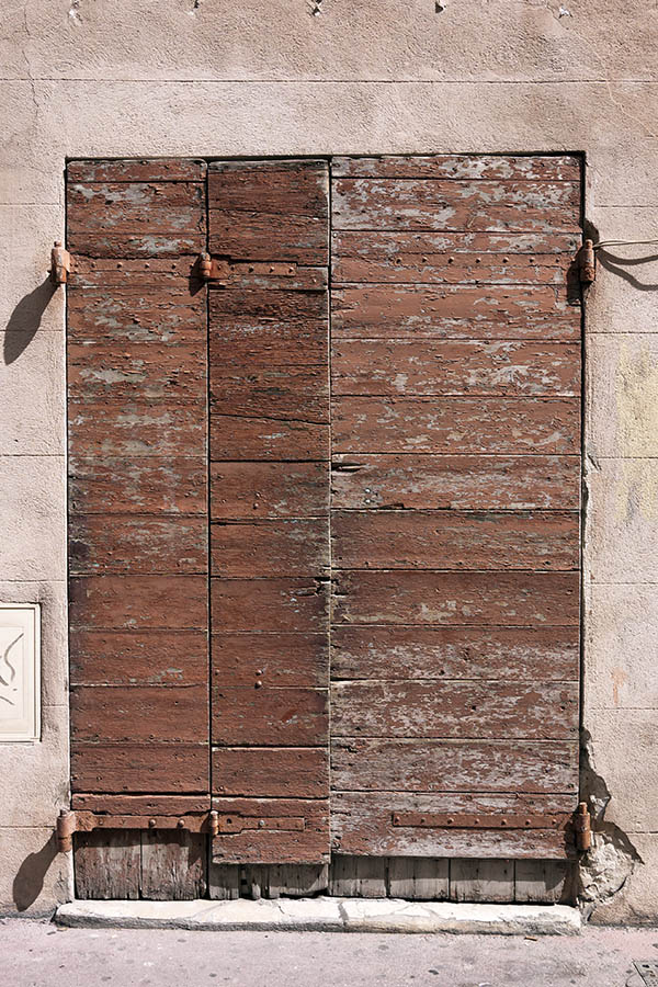 Photo 15294: Decayed, brown double door made of planks