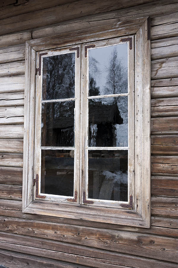 Photo 17526: Unpainted window with two frames and six panes