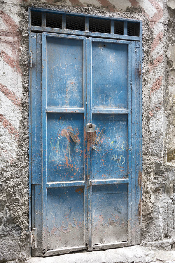Photo 23916: Decayed, blue metal double door with top window