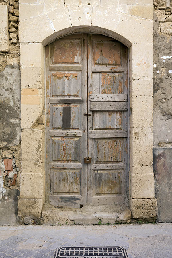 Photo 24349: Worn, unpainted, panelled double door