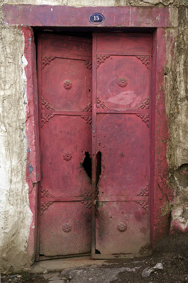 Photo 26515: Pink, metal, double door