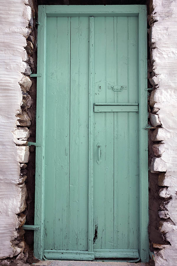 Photo 26725: Narrow, light green double door of boards