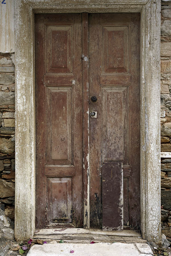 Photo 26754: Decayed, brown, panelled double door