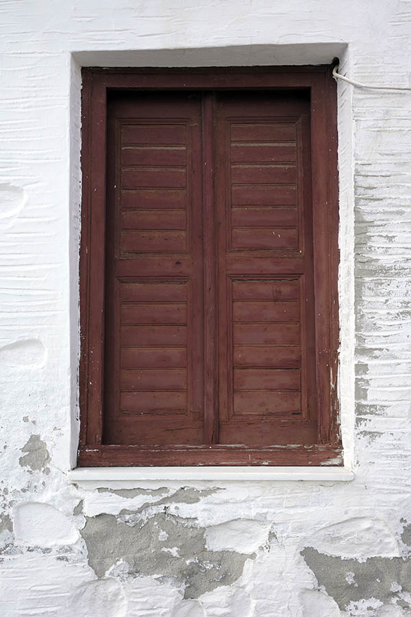 Photo 26762: Brown, panelled, double shutters