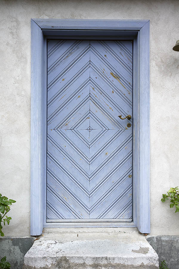 Photo 27097: Light blue door of boards in diamond shape