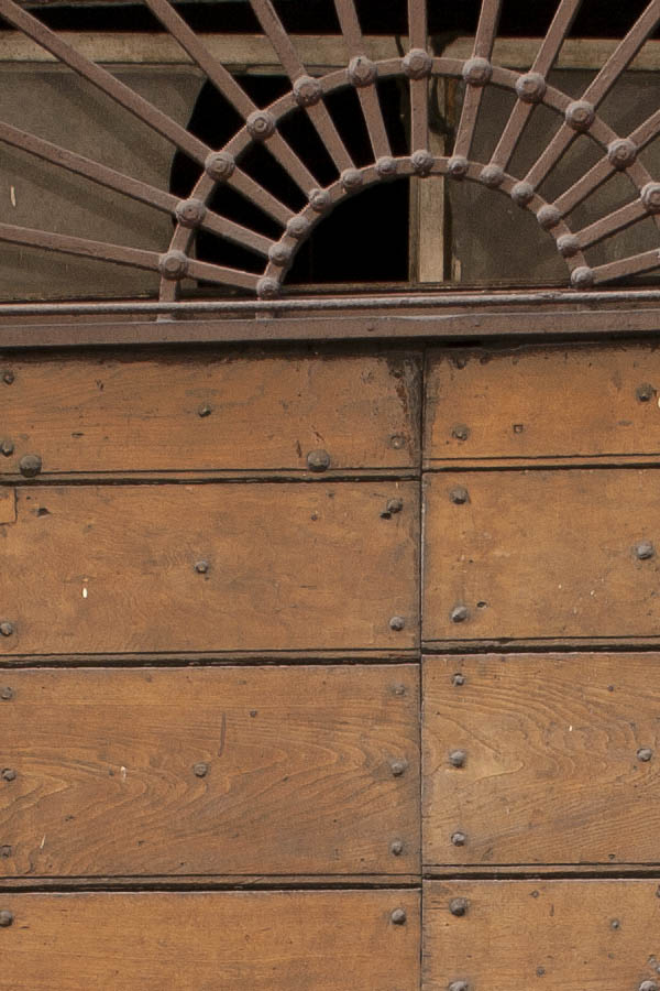 Photo 08090: Oiled, double brown door with barred fan light