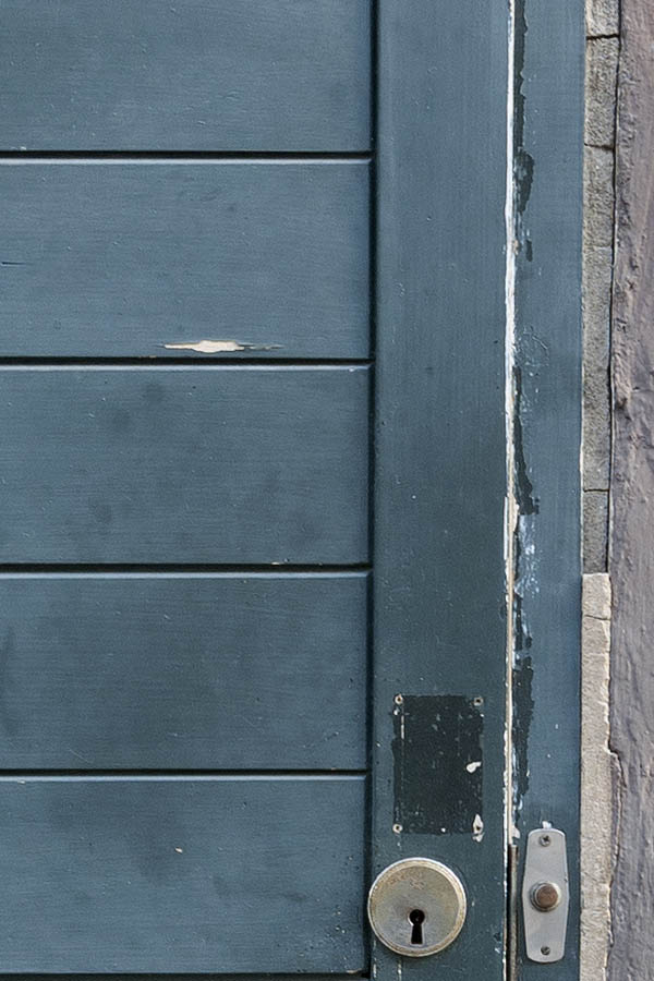Photo 10396: Panelled, teal door