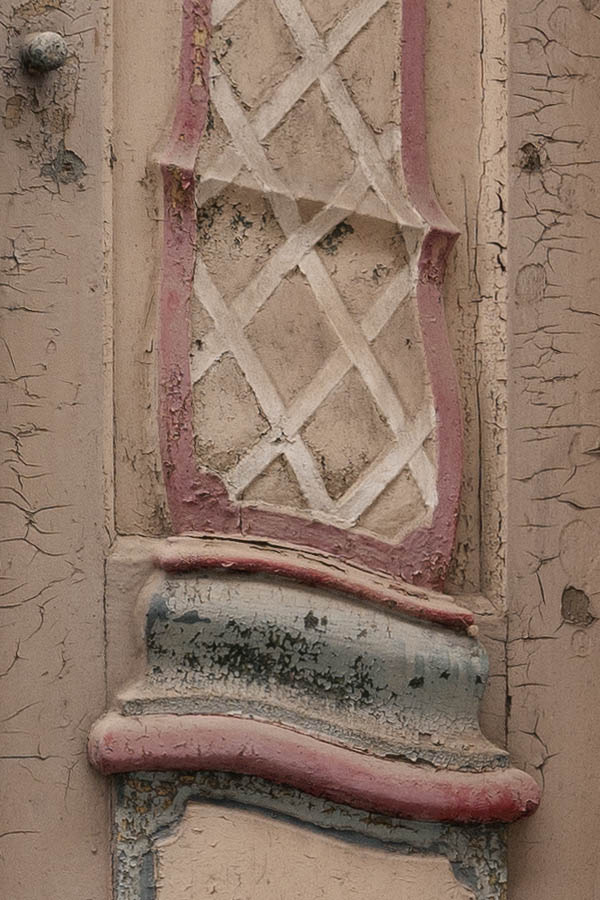 Photo 12205: Decayed, carved, pink, green, blue, yellow and red double door in baroque style