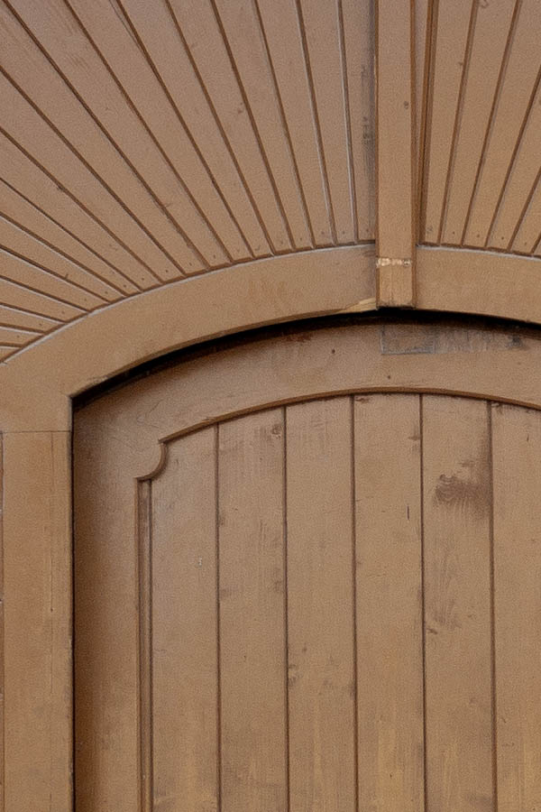 Photo 14395: Panelled, formed, light brown gate with minor door