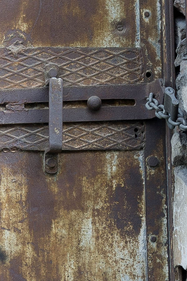 Photo 26115: Grey, brown, and rusty metal hatchdoor