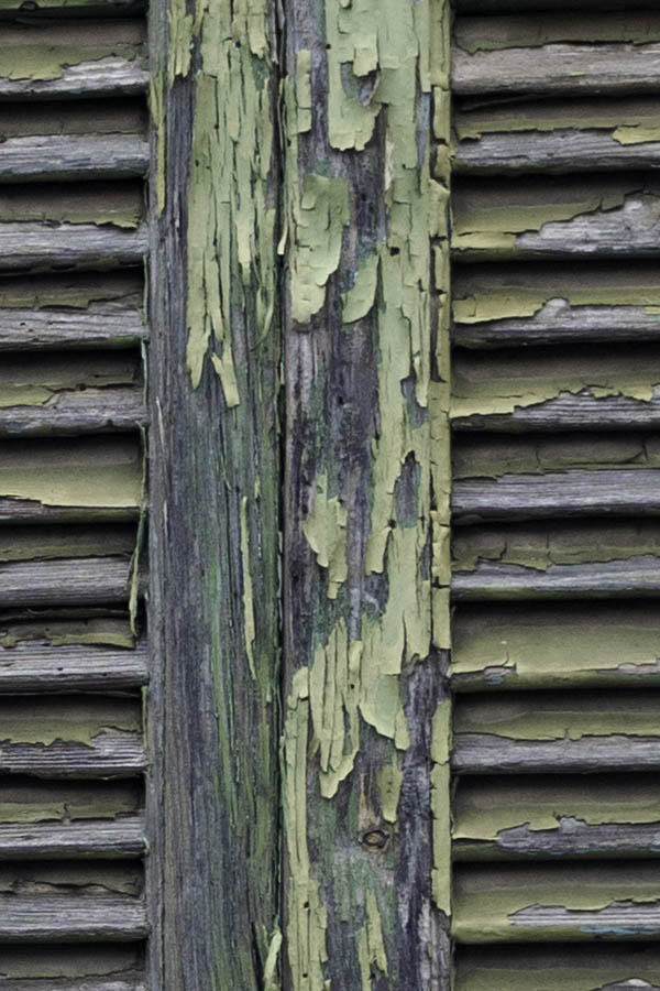 Photo 26918: Decayed, green shutters