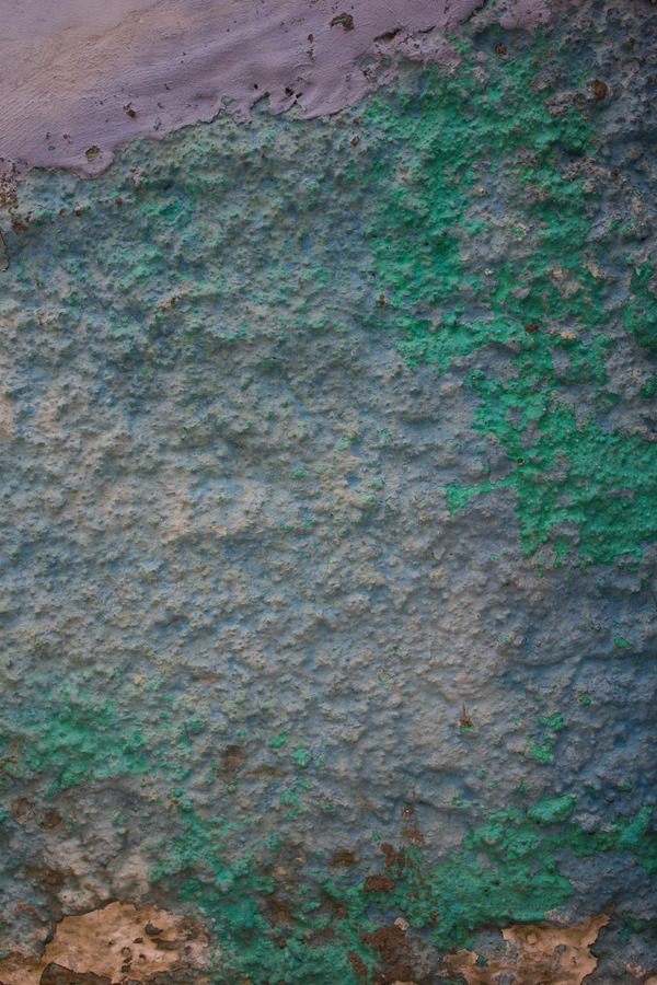 Photo 27448: Plastered wall in light blue, turquoise and violet colours