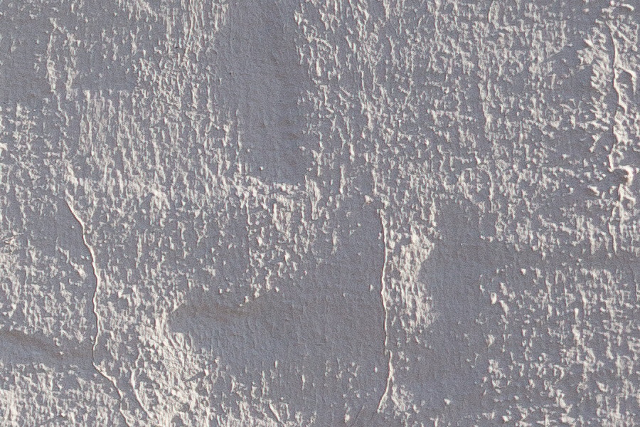 Photo 25255: White, plastered wall. Well maintained.